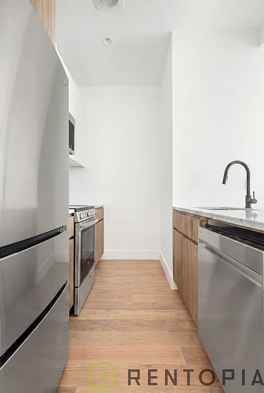 433 Sackett Street - Photo 2