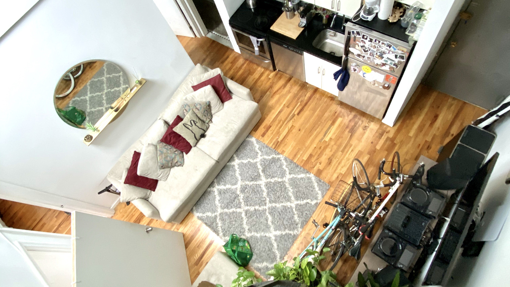 324 Melrose St - Photo 2