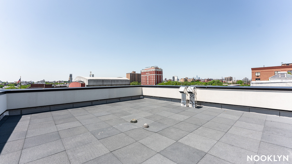 585 Knickerbocker Ave - Photo 19