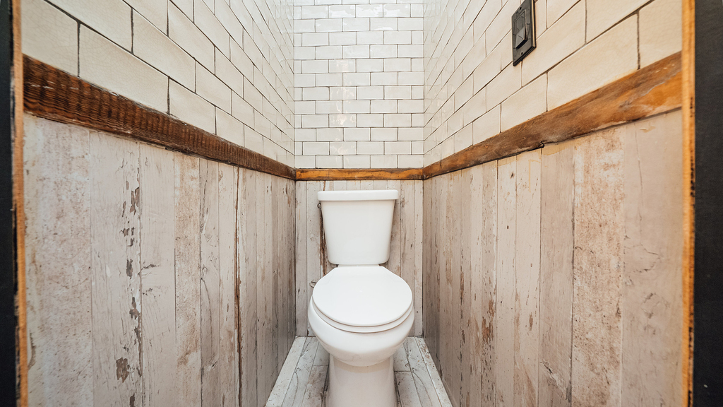  208 Starr St - Photo 4