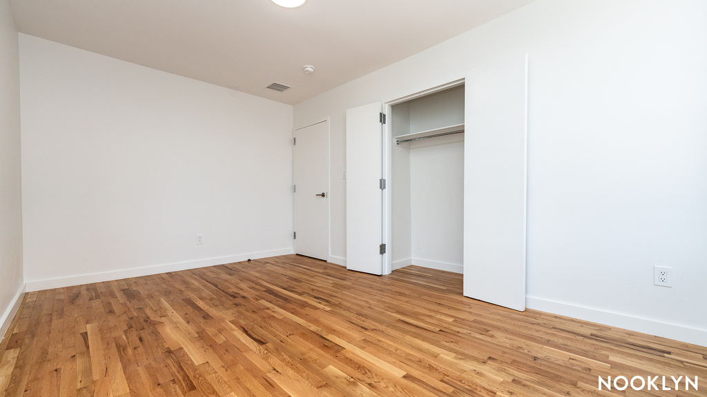 160 Johnson Ave  - Photo 5
