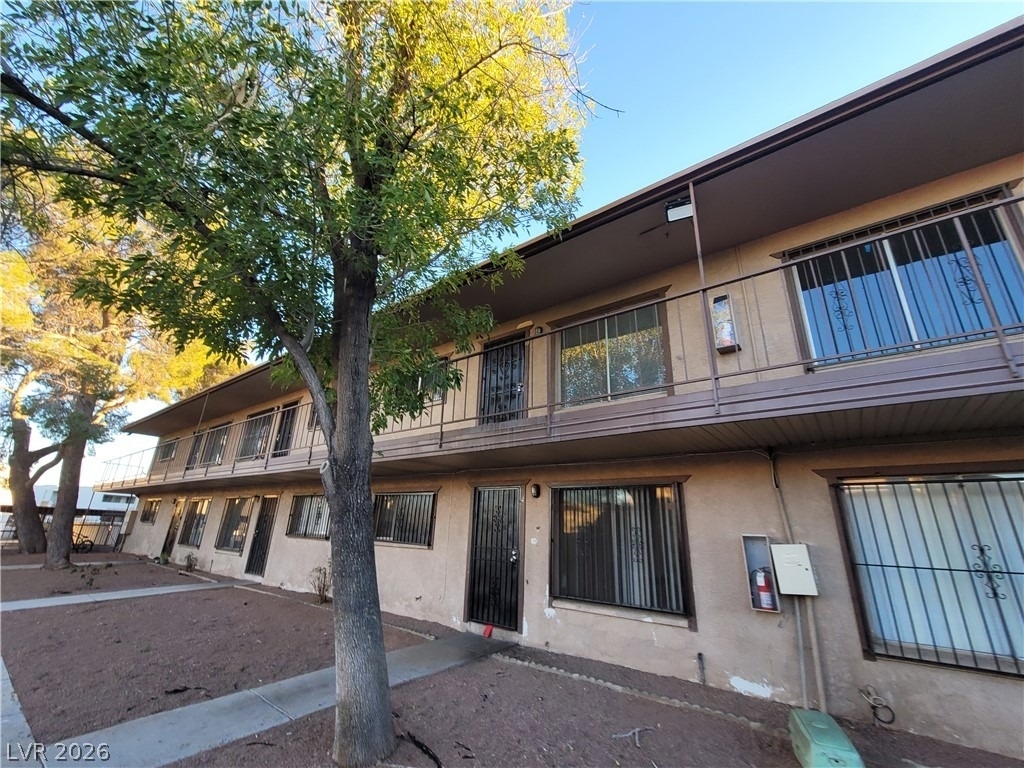 615 S Royal Crest Circle - Photo 1