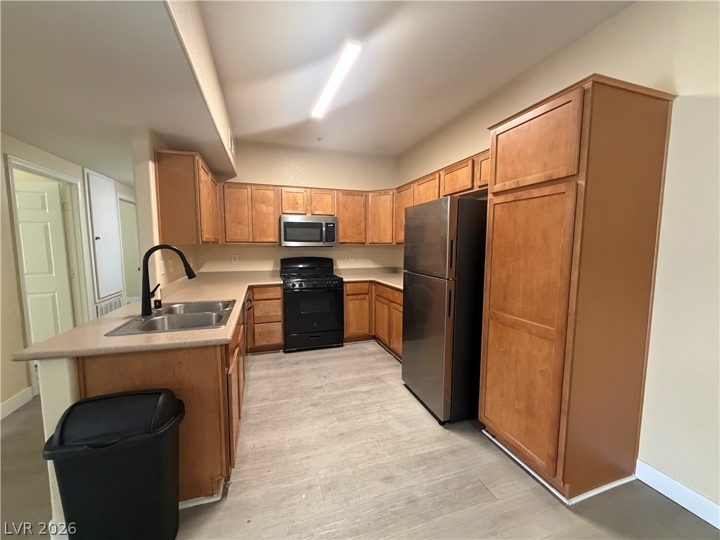 2291 W Horizon Ridge Parkway - Photo 4