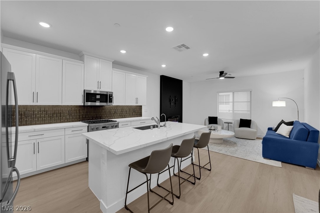 600 N Carriage Hill Drive - Photo 18