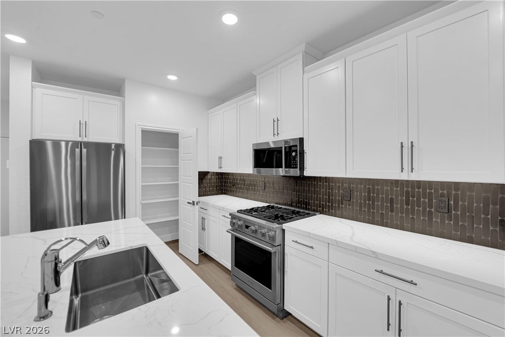 600 N Carriage Hill Drive - Photo 21