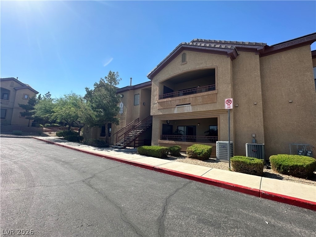 8250 N Grand Canyon Drive - Photo 1