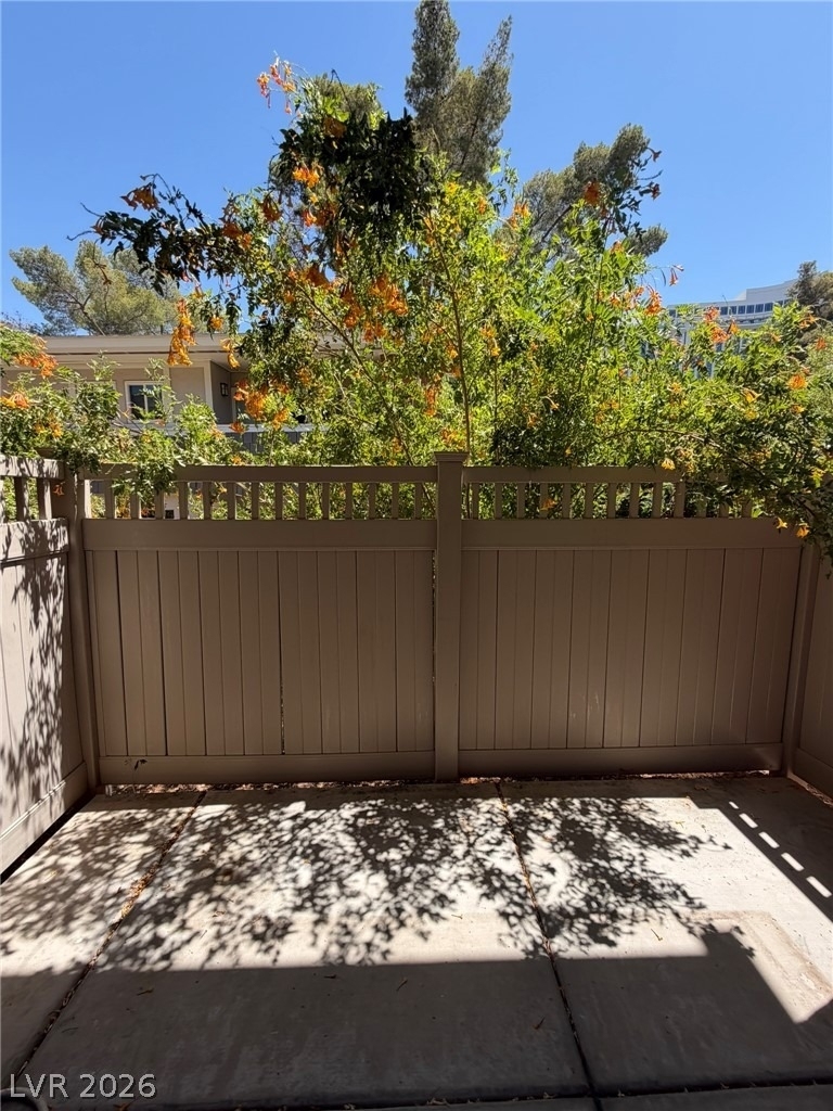 650 Oakmont Avenue - Photo 14