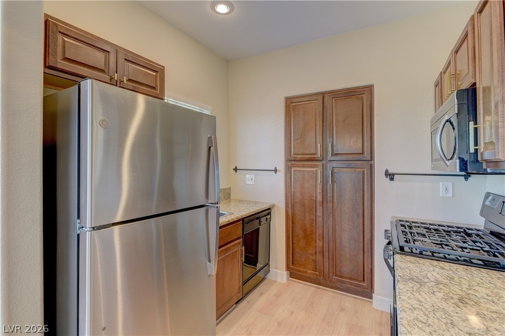 1310 Red Gable Lane - Photo 8