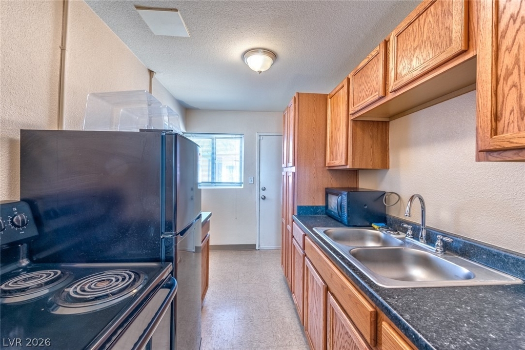 210 N 10th Street - Photo 6