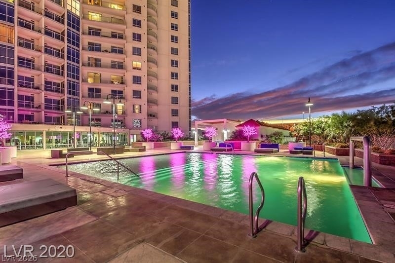 200 W Sahara Avenue - Photo 17