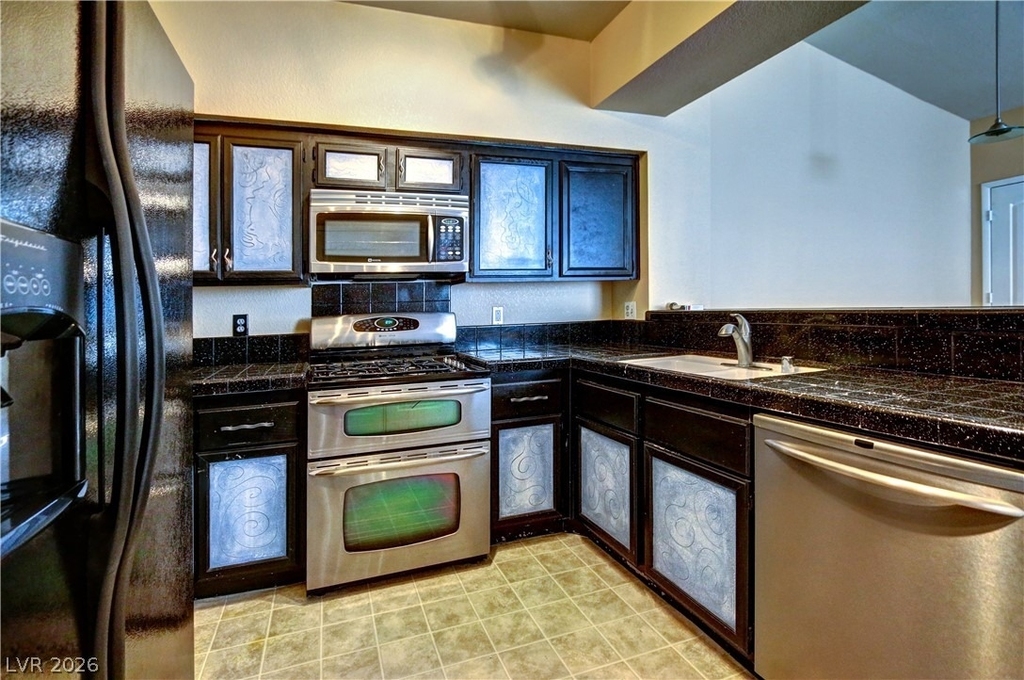 1508 Blackcombe Street - Photo 7