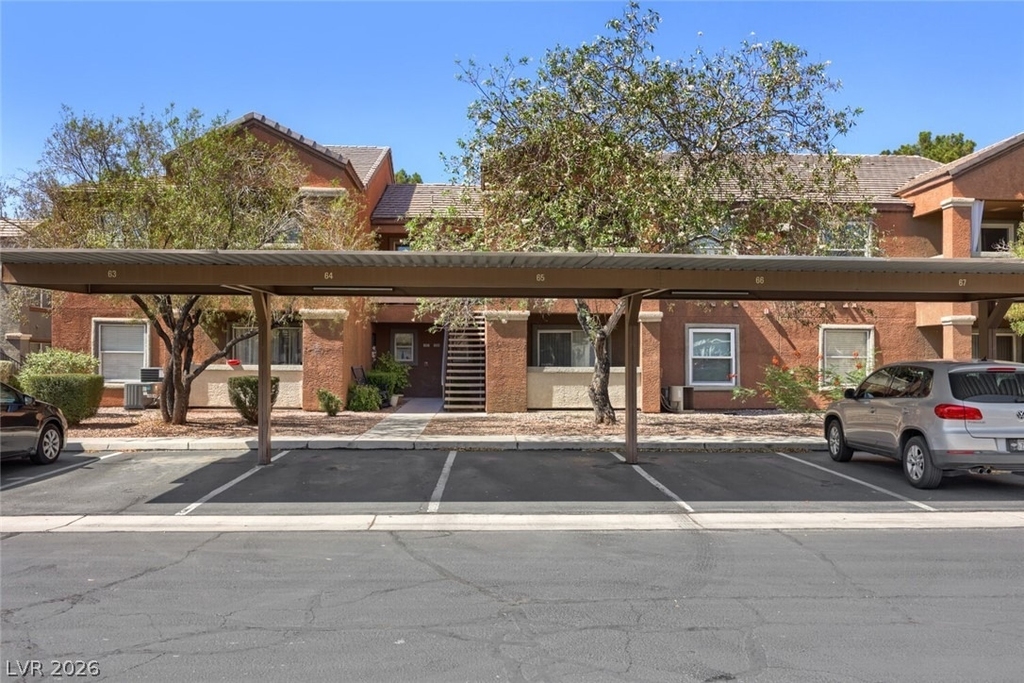 555 E Silverado Ranch Boulevard - Photo 4