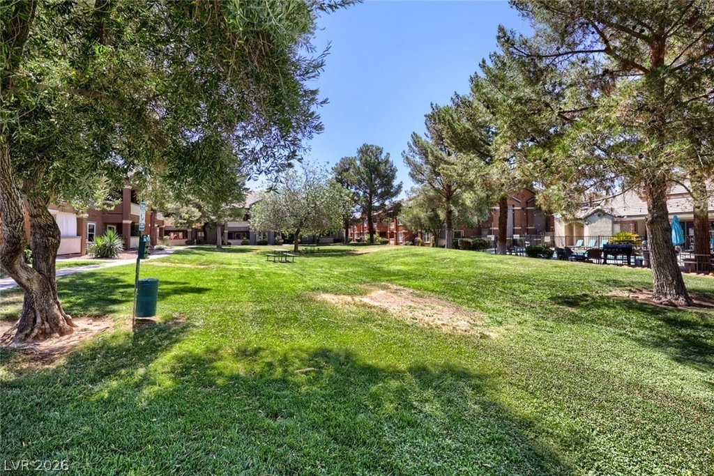 555 E Silverado Ranch Boulevard - Photo 23