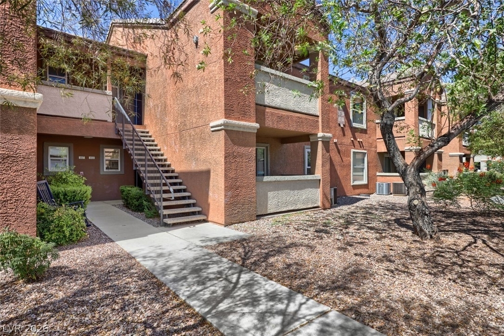 555 E Silverado Ranch Boulevard - Photo 1