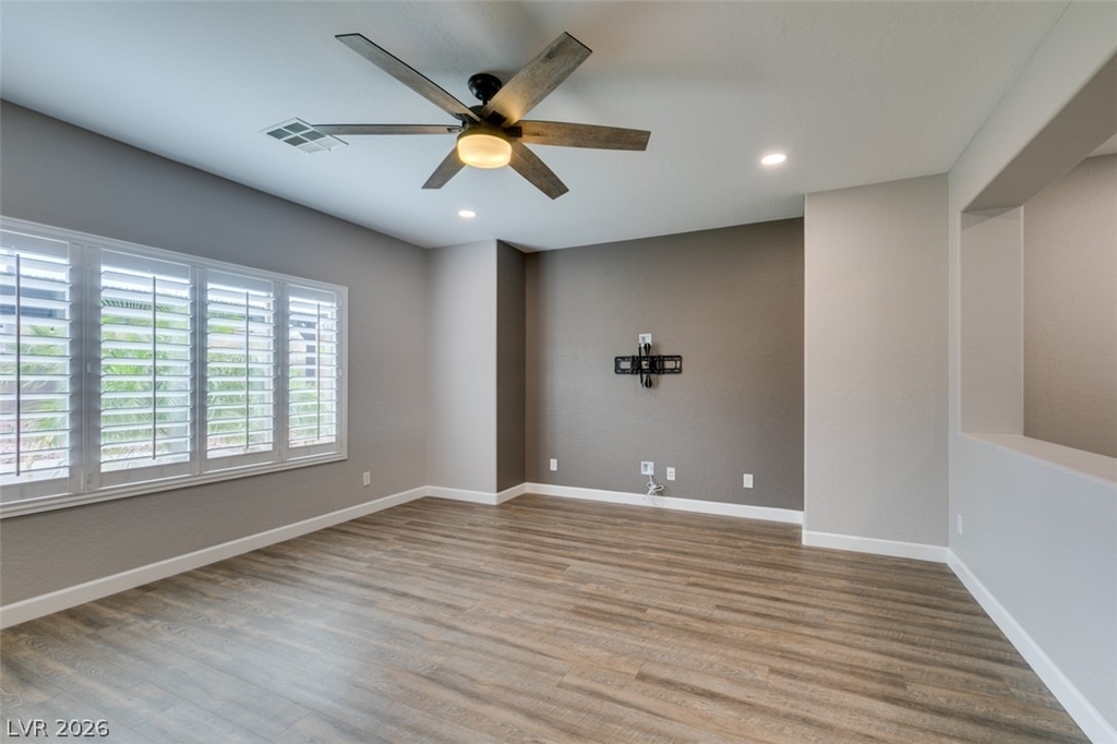 1129 Emanuel Street - Photo 9