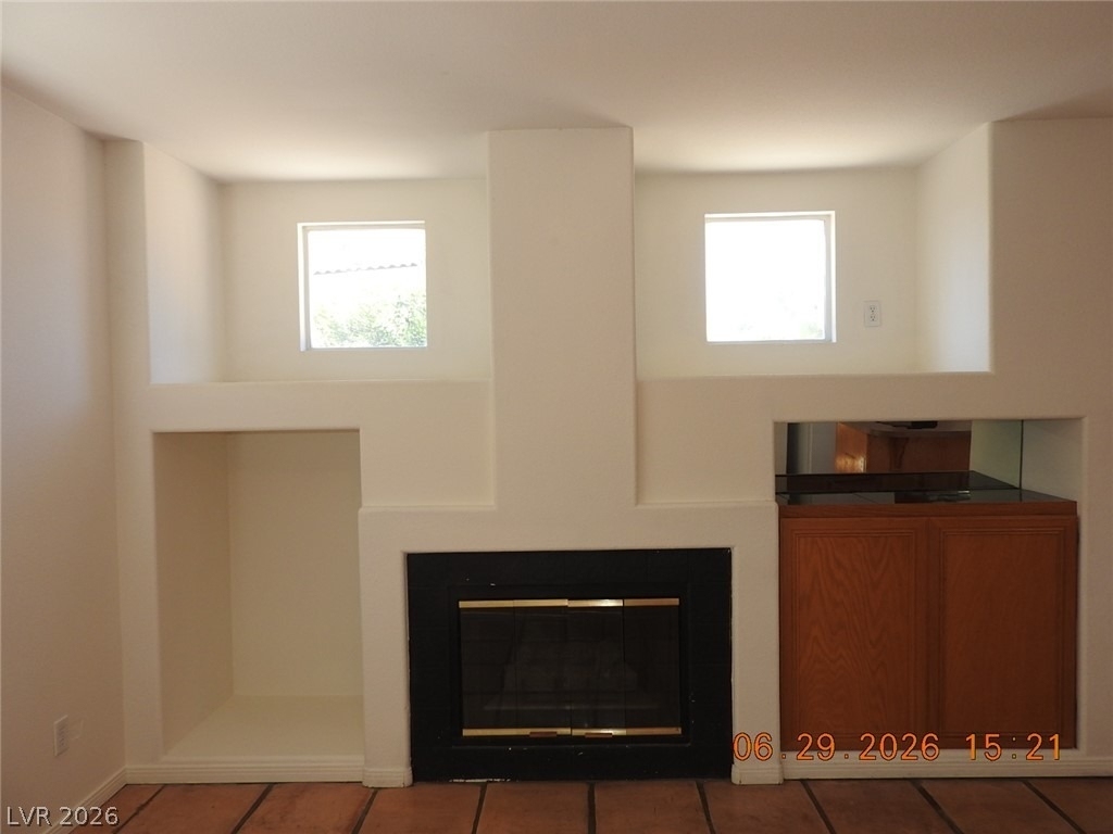 742 Endicott Court - Photo 9