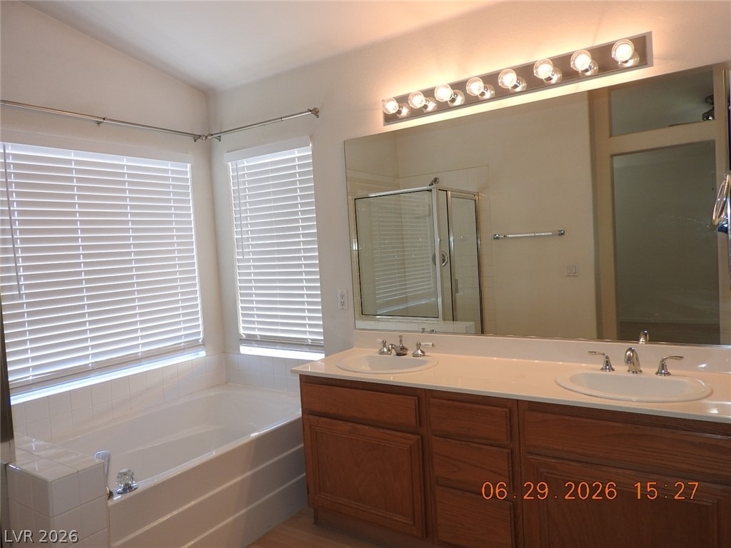 742 Endicott Court - Photo 24