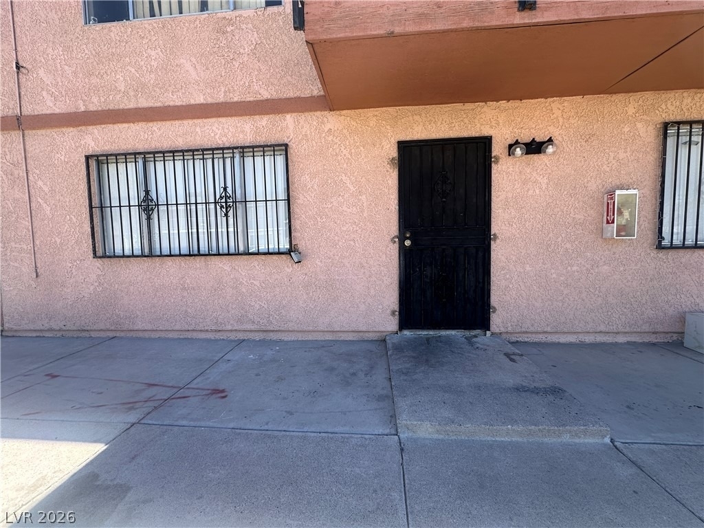 4707 Cessna Avenue - Photo 1