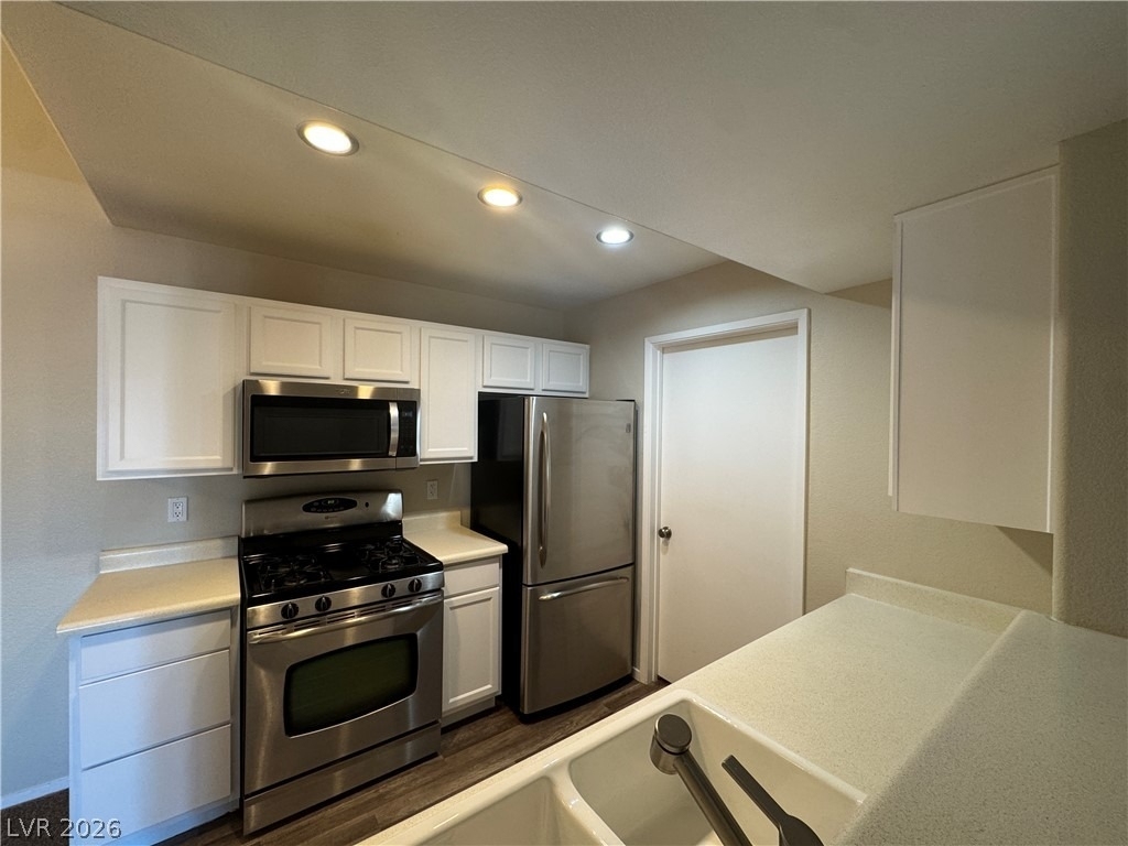 950 Seven Hills Drive - Photo 7