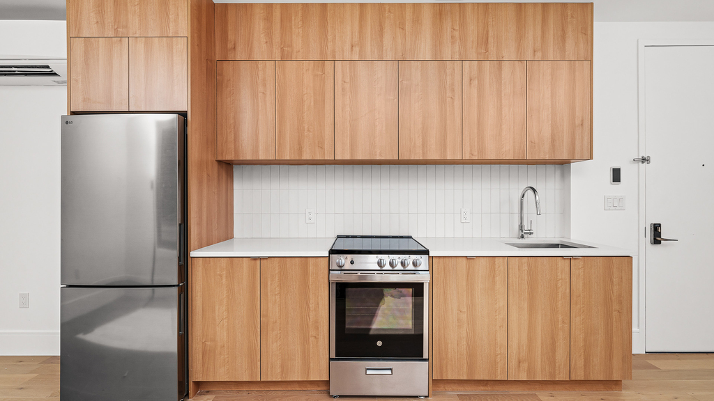 151 S Elliott Pl - Photo 0