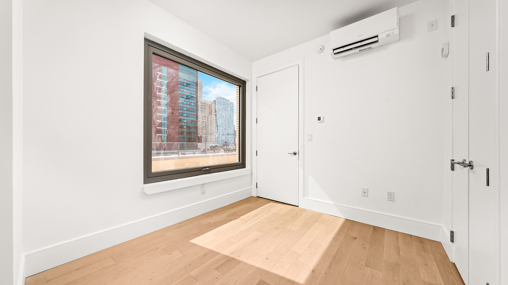 151 S Elliott Pl - Photo 3