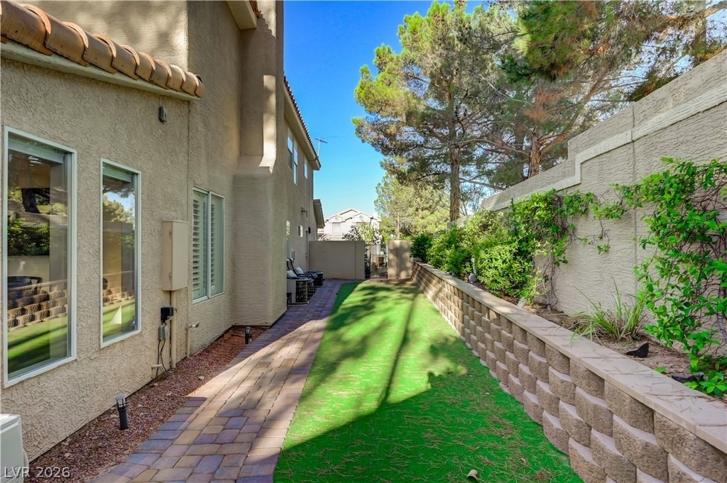 1413 Premier Court - Photo 67