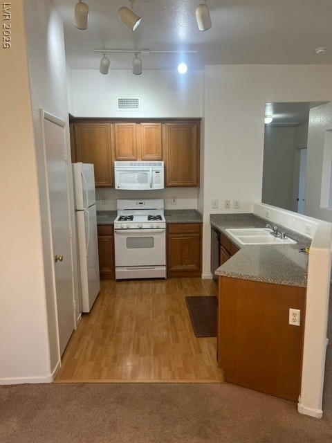 10245 S Maryland Parkway - Photo 6