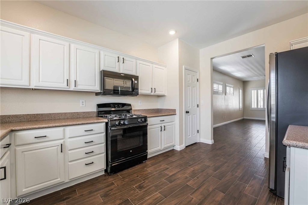 3230 Orange Sun Street - Photo 6