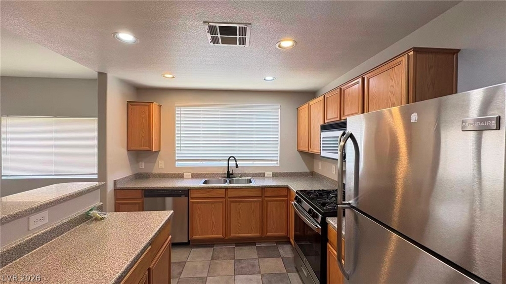9330 Maule Avenue - Photo 2