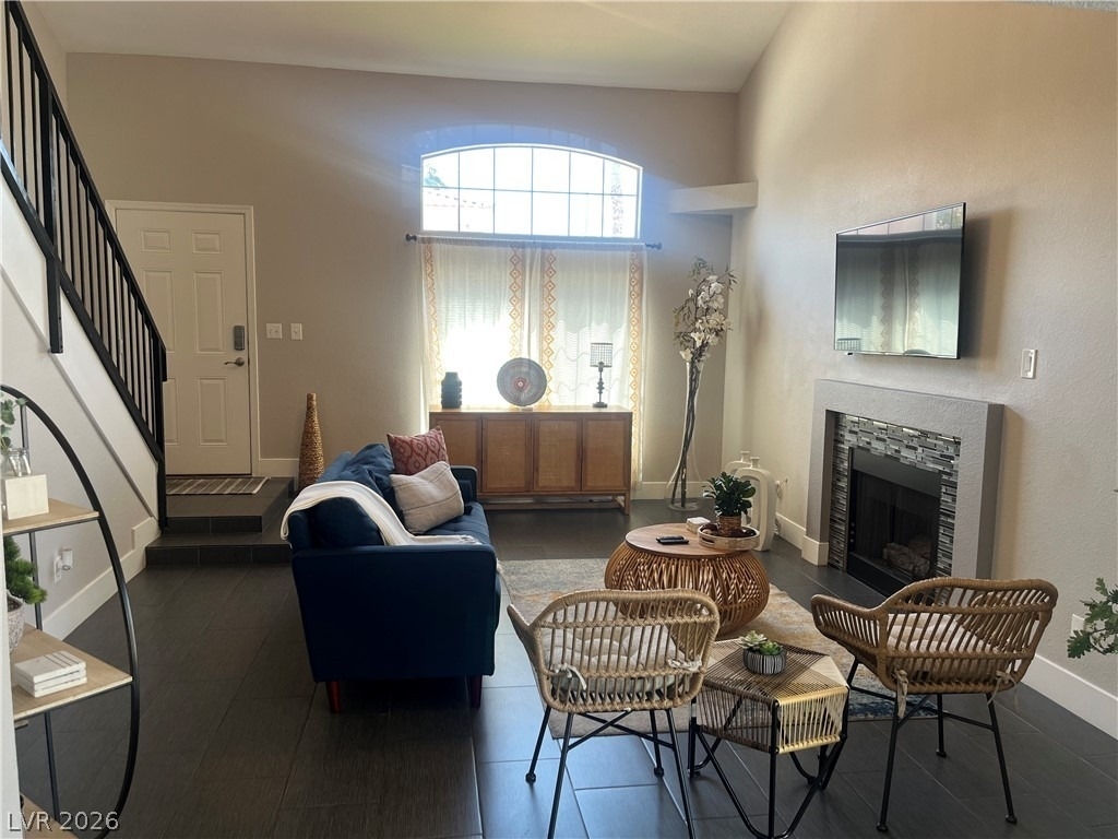 8476 Sewards Bluff Avenue - Photo 2