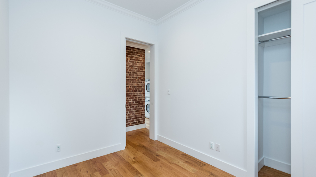 260 Washington Ave - Photo 9