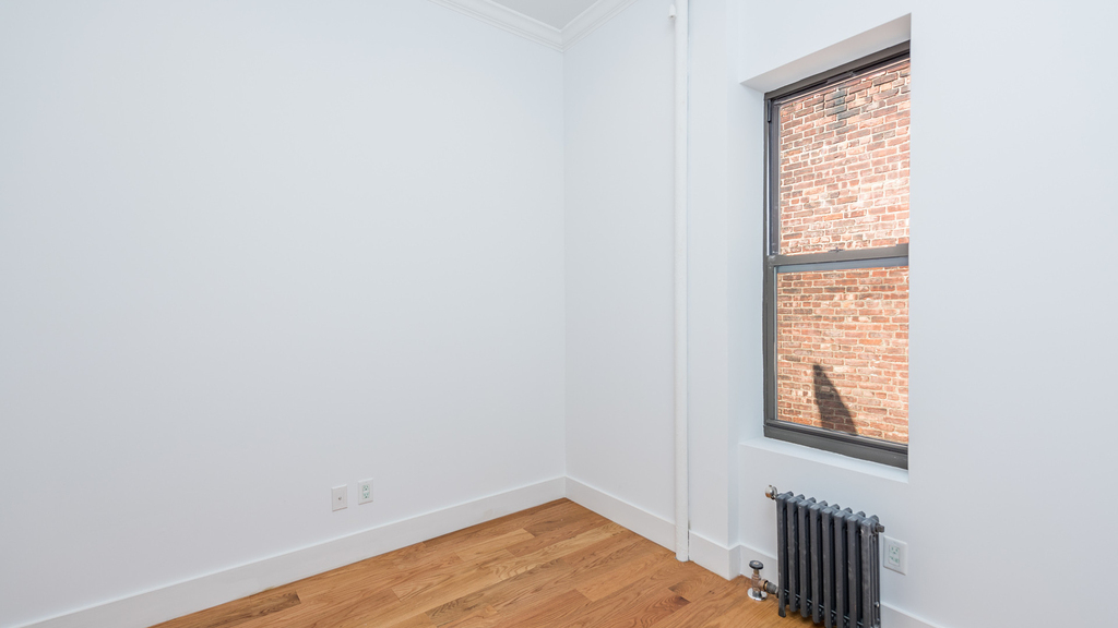 260 Washington Ave - Photo 13