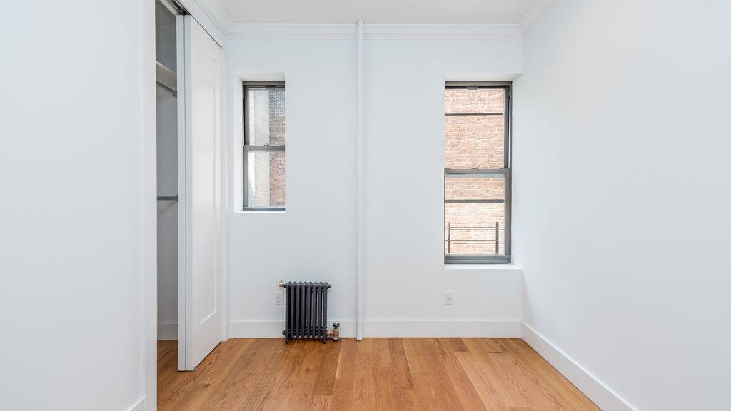 260 Washington Ave - Photo 8