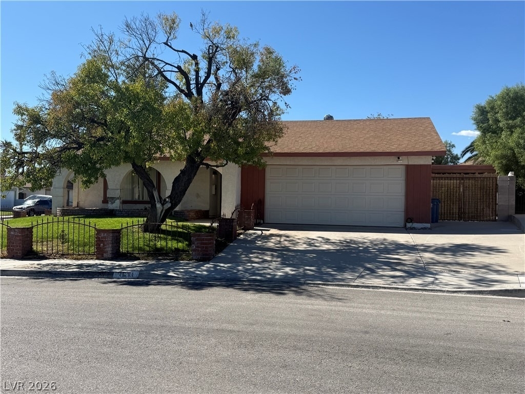 3611 Rosewood Street - Photo 0