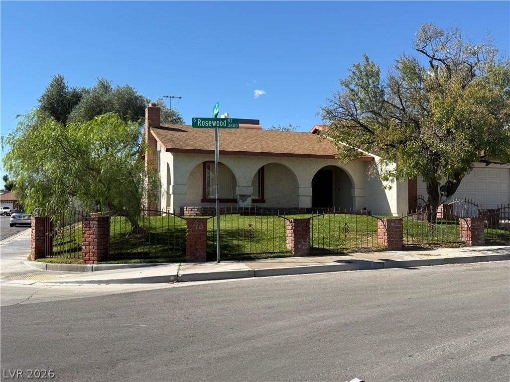 3611 Rosewood Street - Photo 1