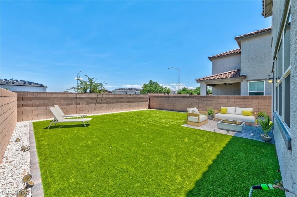 9316 Wildcat Peak Street - Photo 12