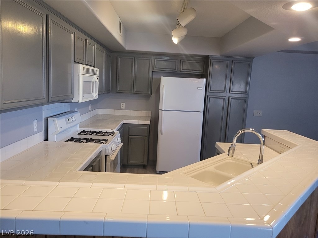 6917 Cobre Azul Avenue - Photo 5