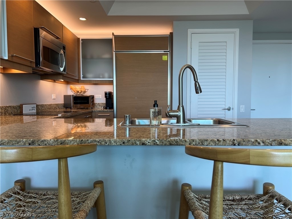 322 Karen Avenue - Photo 4