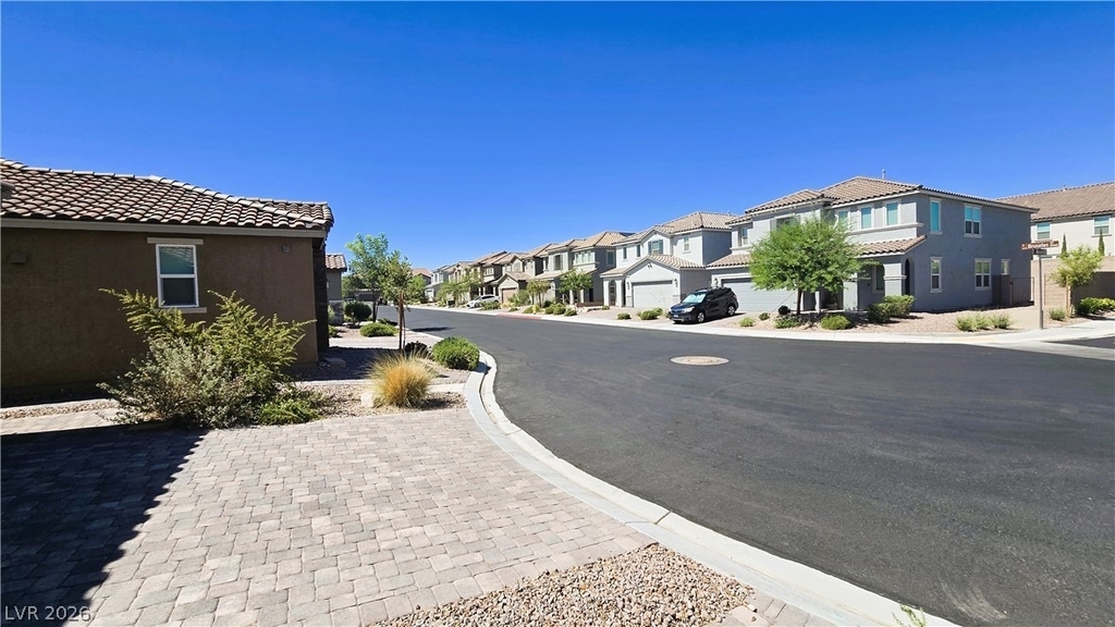 5912 Bruselas Street - Photo 3