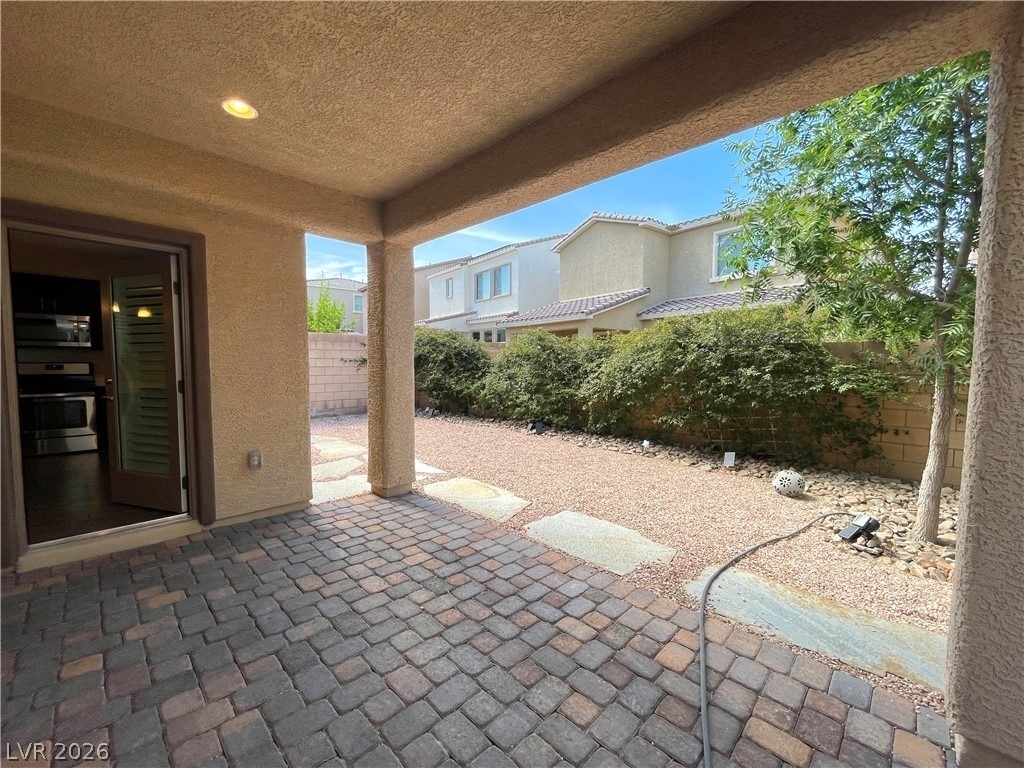 9702 Canyon Landing Avenue - Photo 44
