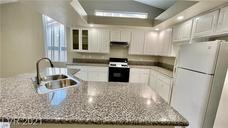 9756 Silver Pebble Street - Photo 7