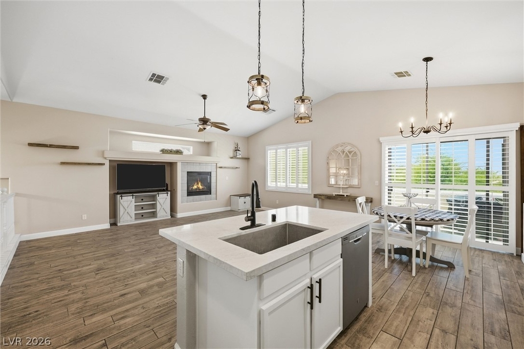 9816 Red Horse Street - Photo 31