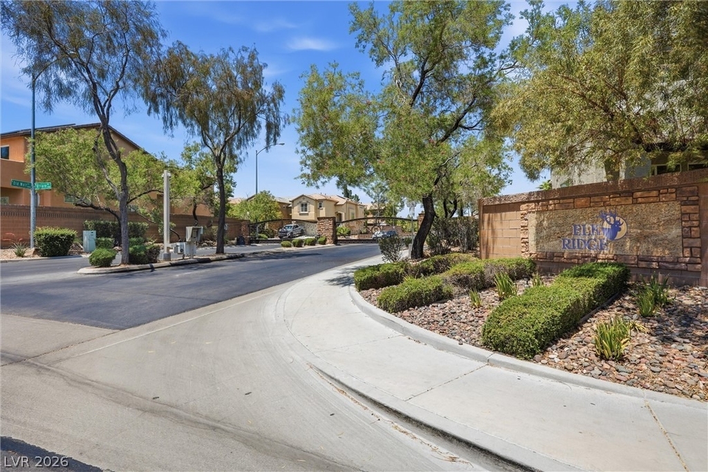 9816 Red Horse Street - Photo 43