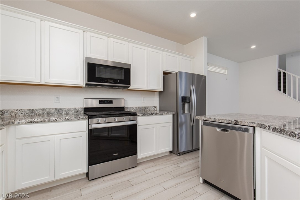 8045 Skye Foxx Street - Photo 9
