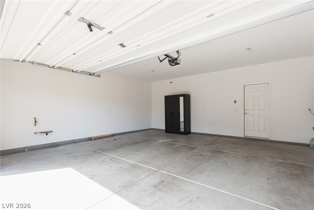 8045 Skye Foxx Street - Photo 29