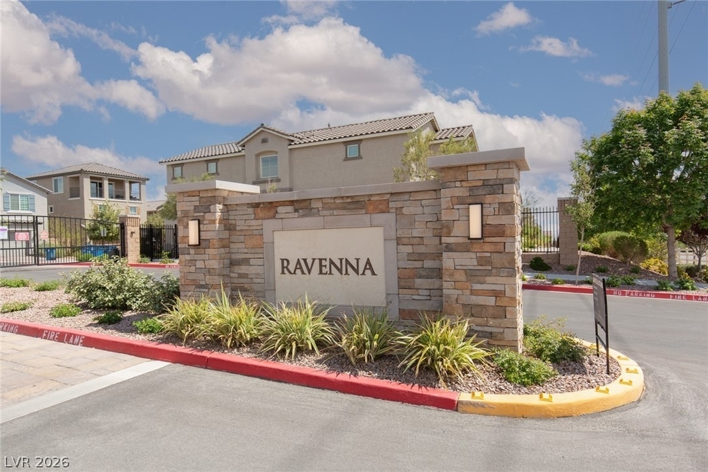 8045 Skye Foxx Street - Photo 33