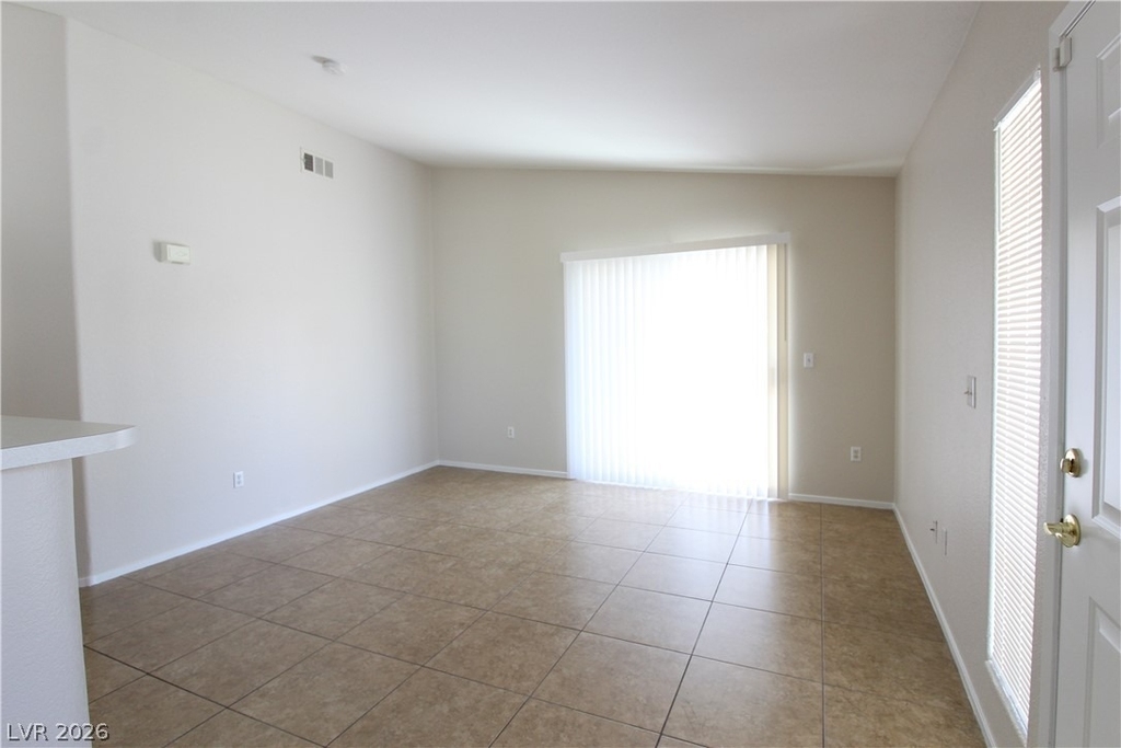 1881 W Alexander - Photo 2