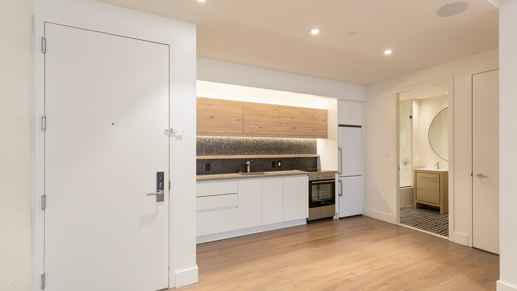 1068 Fulton St - Photo 1