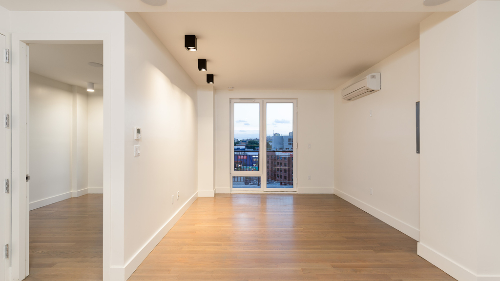 1068 Fulton St - Photo 9