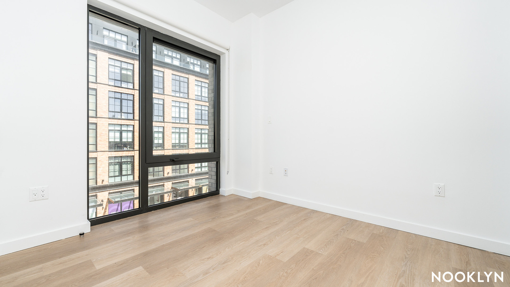 527 Grand Ave  - Photo 11
